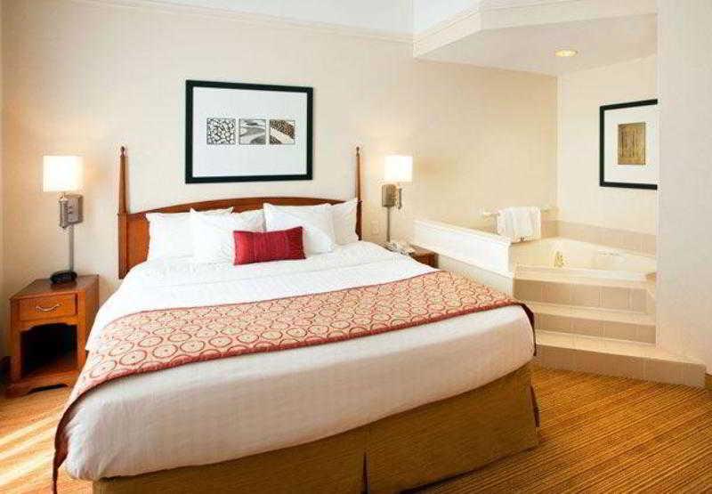 Courtyard Houston Downtown Convention Center Hotel Quarto foto